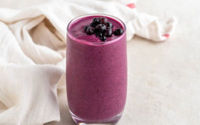 Creamy Berry & Avocado Smoothie